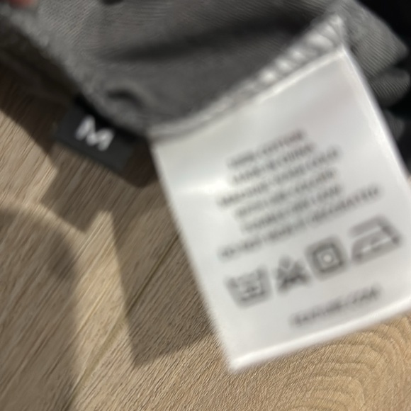 2 Men solid t-shirts (Feature brand) - Picture 5 of 8